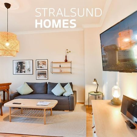 Ferienwohnung An Der Brunnenaue 施特拉尔松德 外观 照片